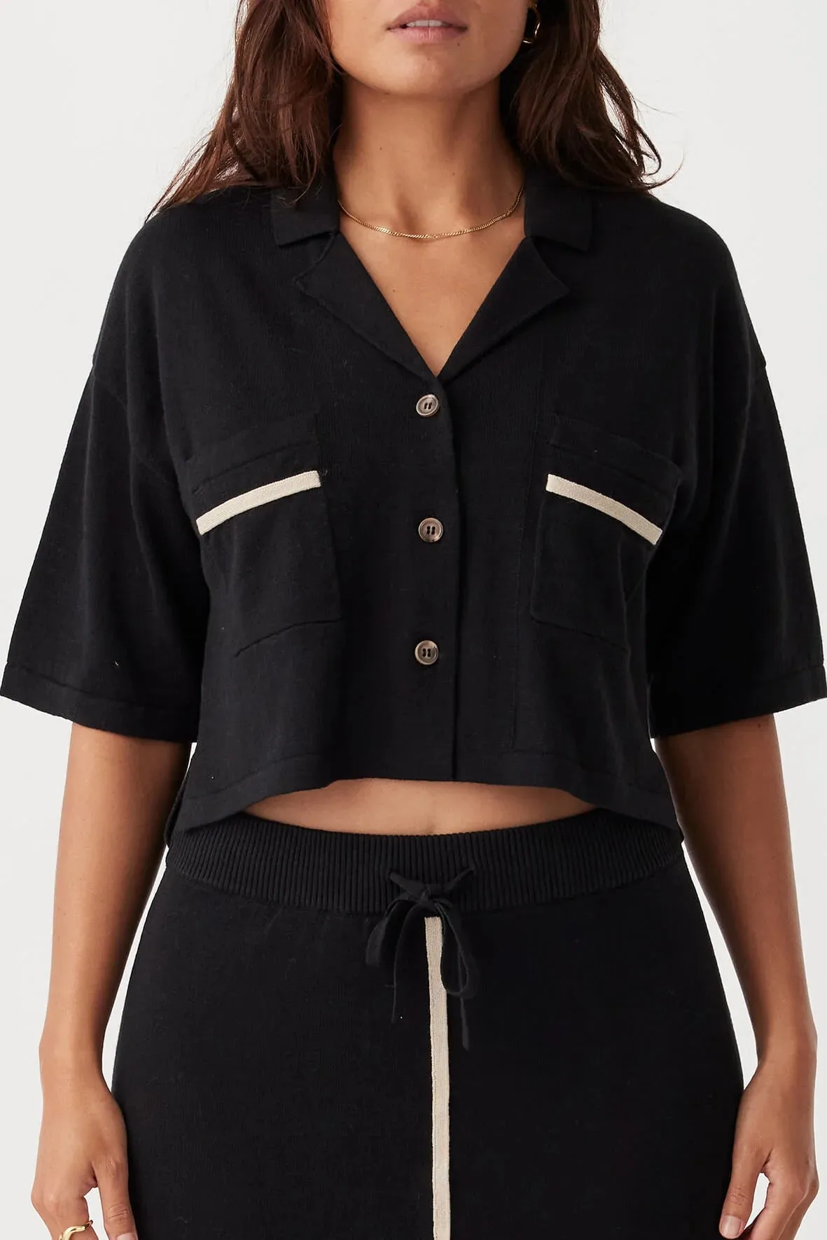 Arcaa - Quinn Cropped Shirt (Black & Taupe)