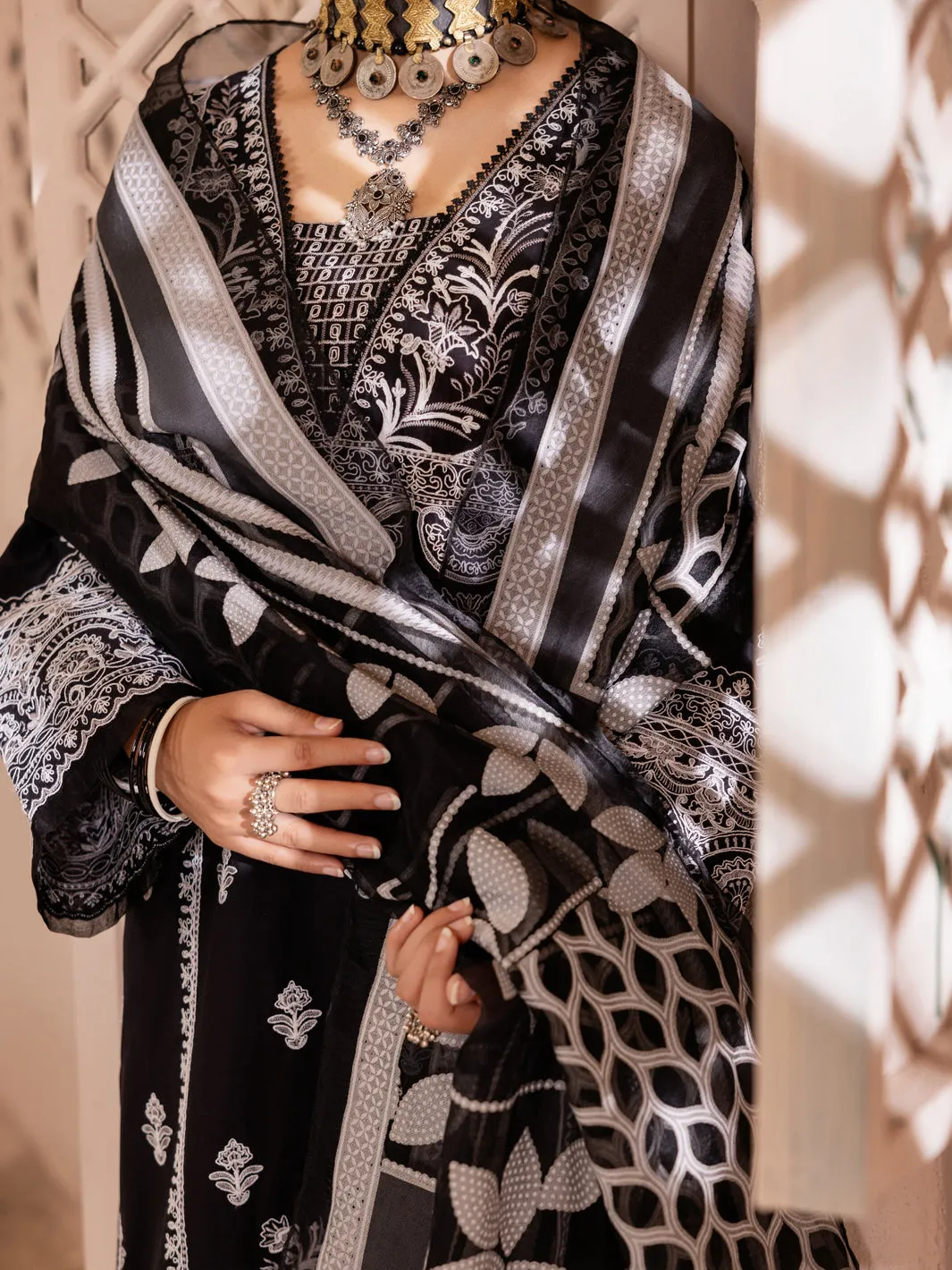 Black Cambric 3 Piece Unstitched - ALP-3PS-1907