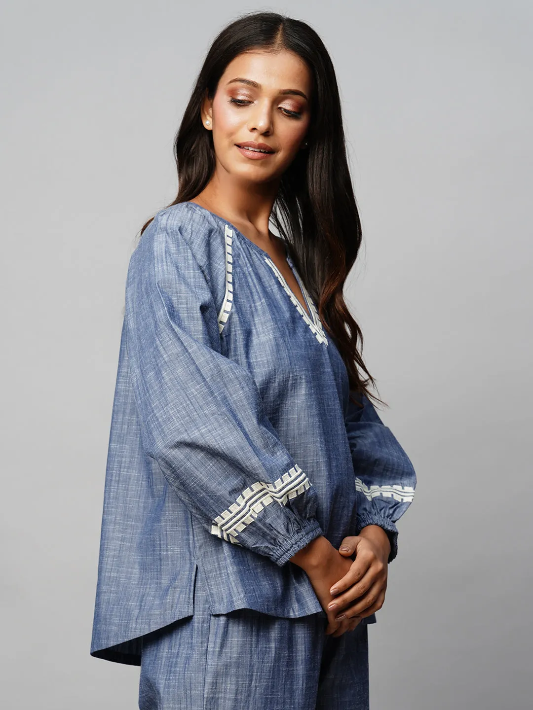 Crosshatch Cotton Chambray Embroidered Raglan Sleeve Tunic Top