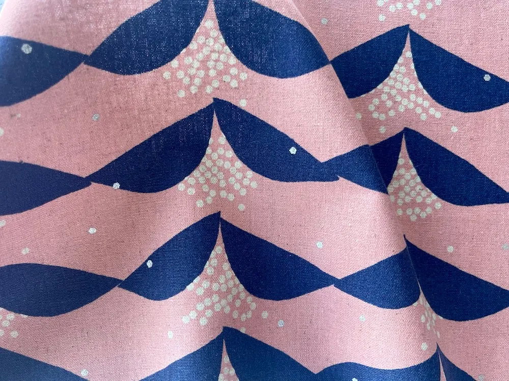 Dusty Rose Spilled Hexagons Cotton-Linen Canvas (Made in Japan)