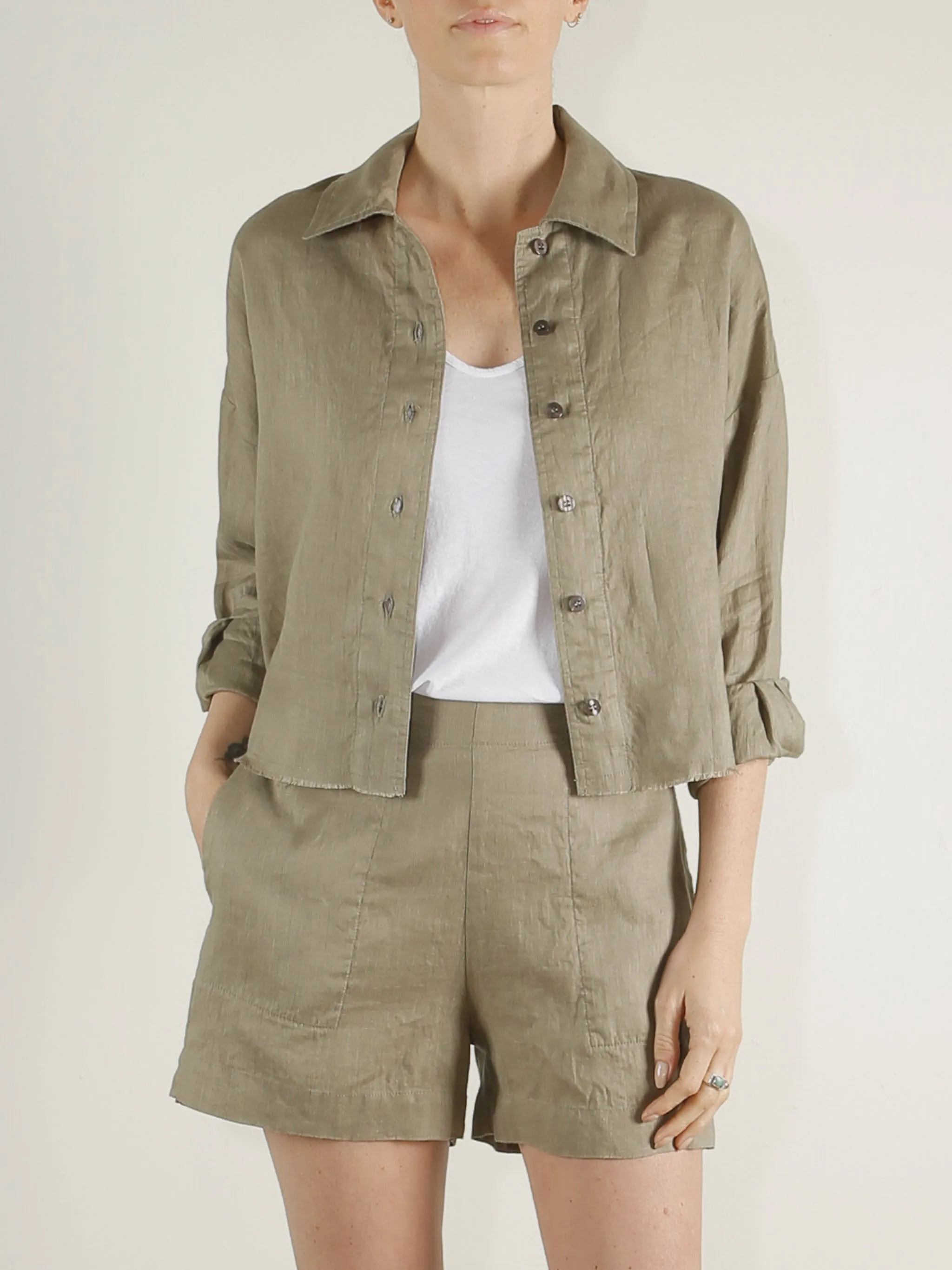 Esme Crop Shirt in French Linen - Olive