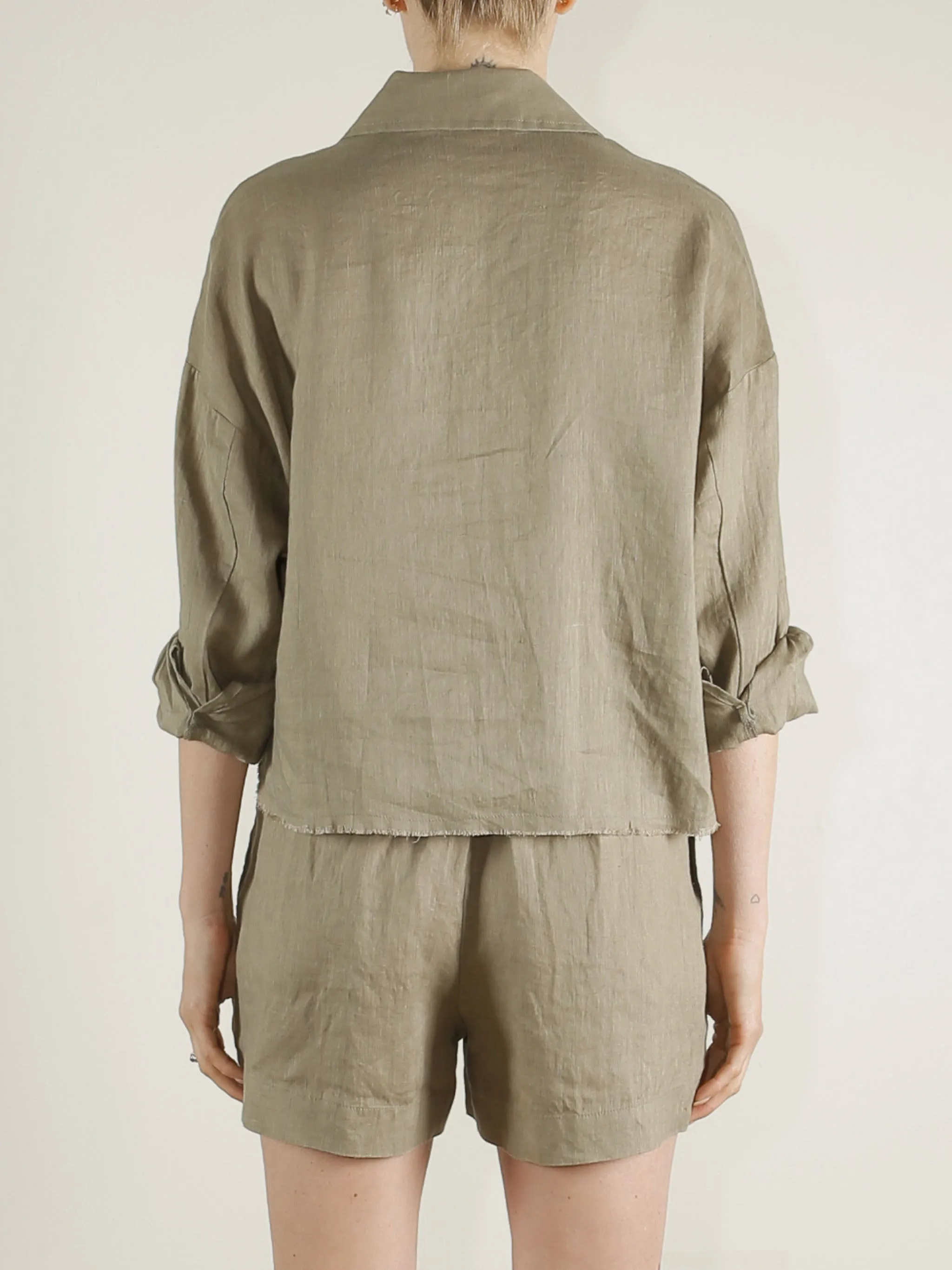Esme Crop Shirt in French Linen - Olive