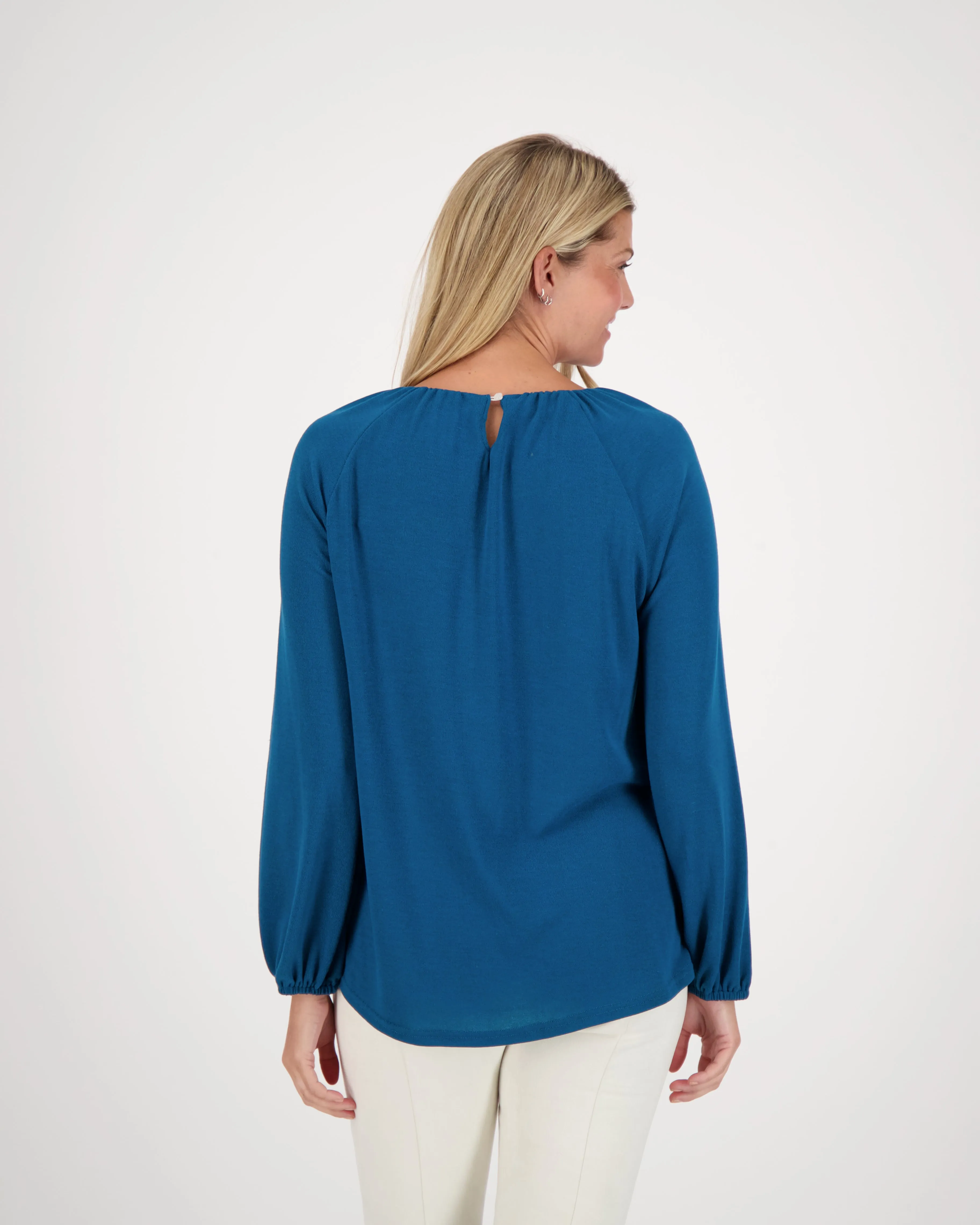O-Ring Cut Out Neck Long Sleeve Top