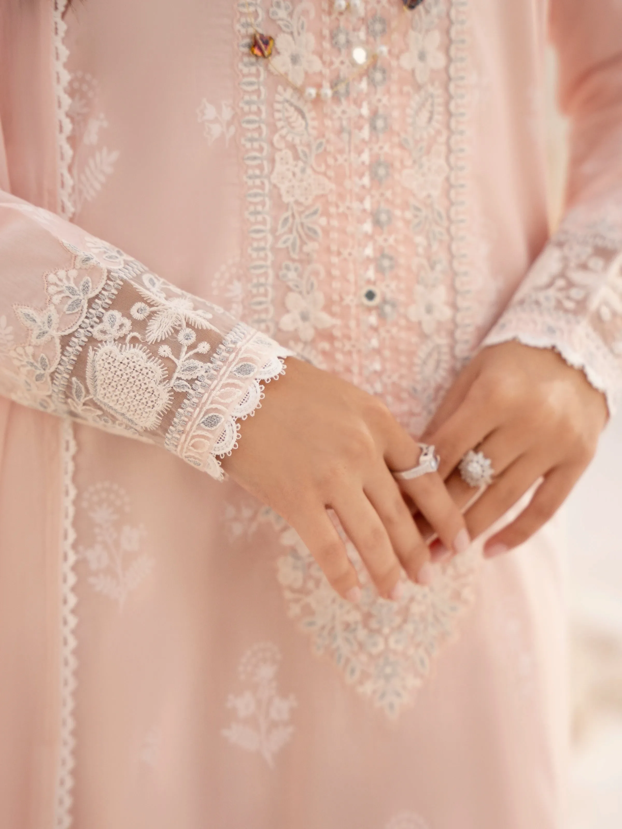 Pret 3Pc Embroidered Cambric Suit - EWTKE24-81053-3P