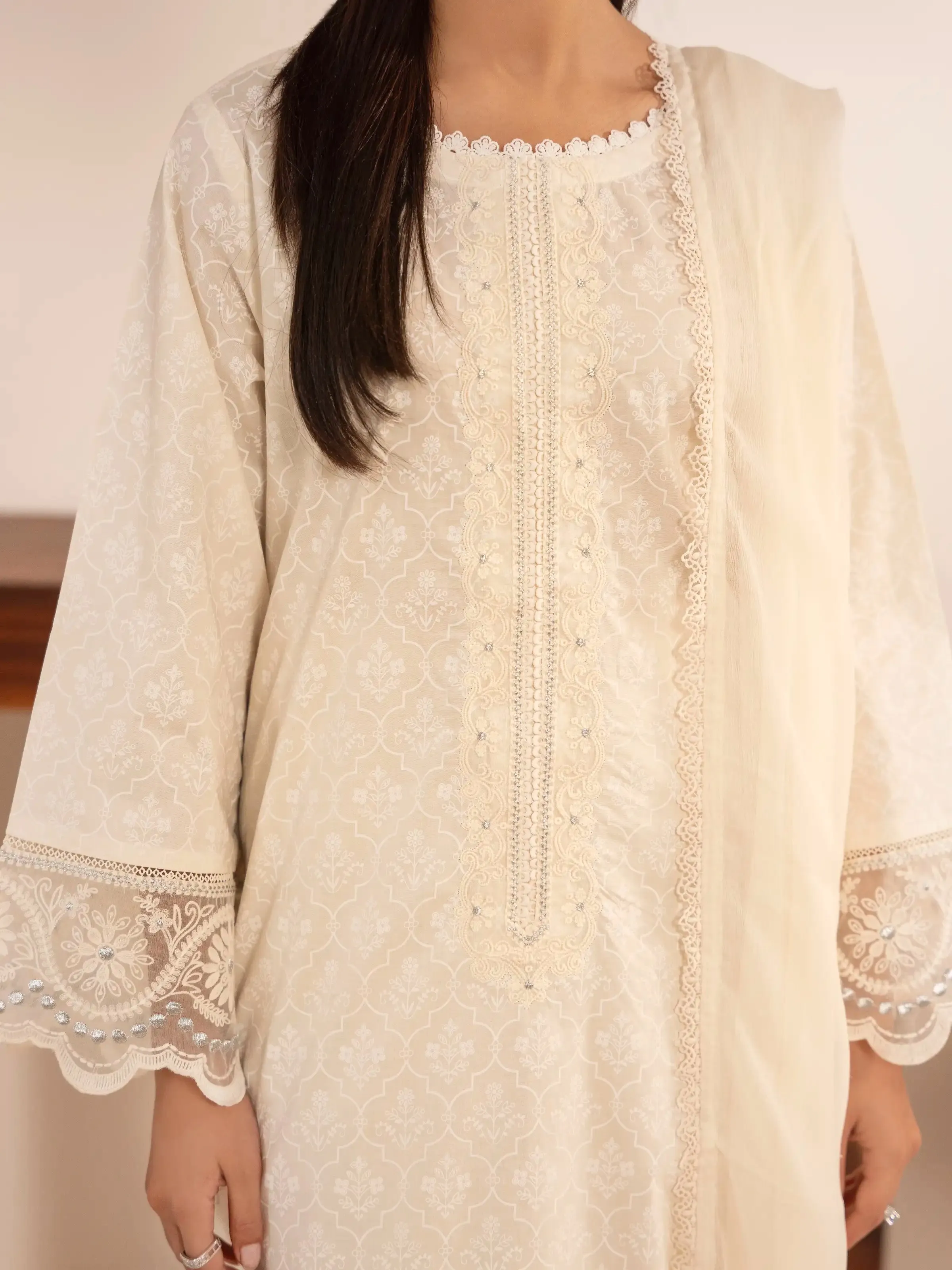Pret 3Pc Embroidered Cambric Suit - EWTKE24-81058-3P
