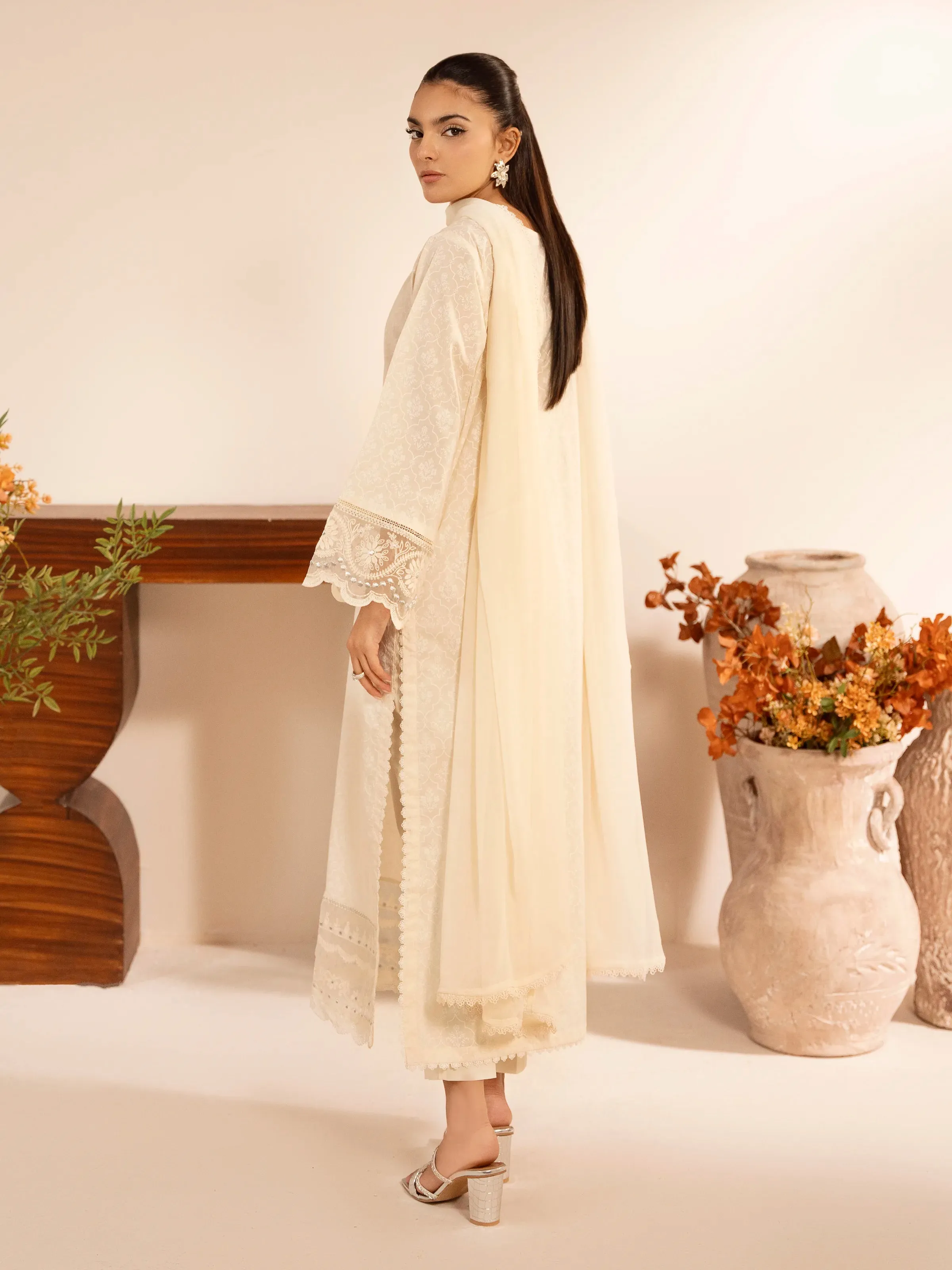 Pret 3Pc Embroidered Cambric Suit - EWTKE24-81058-3P