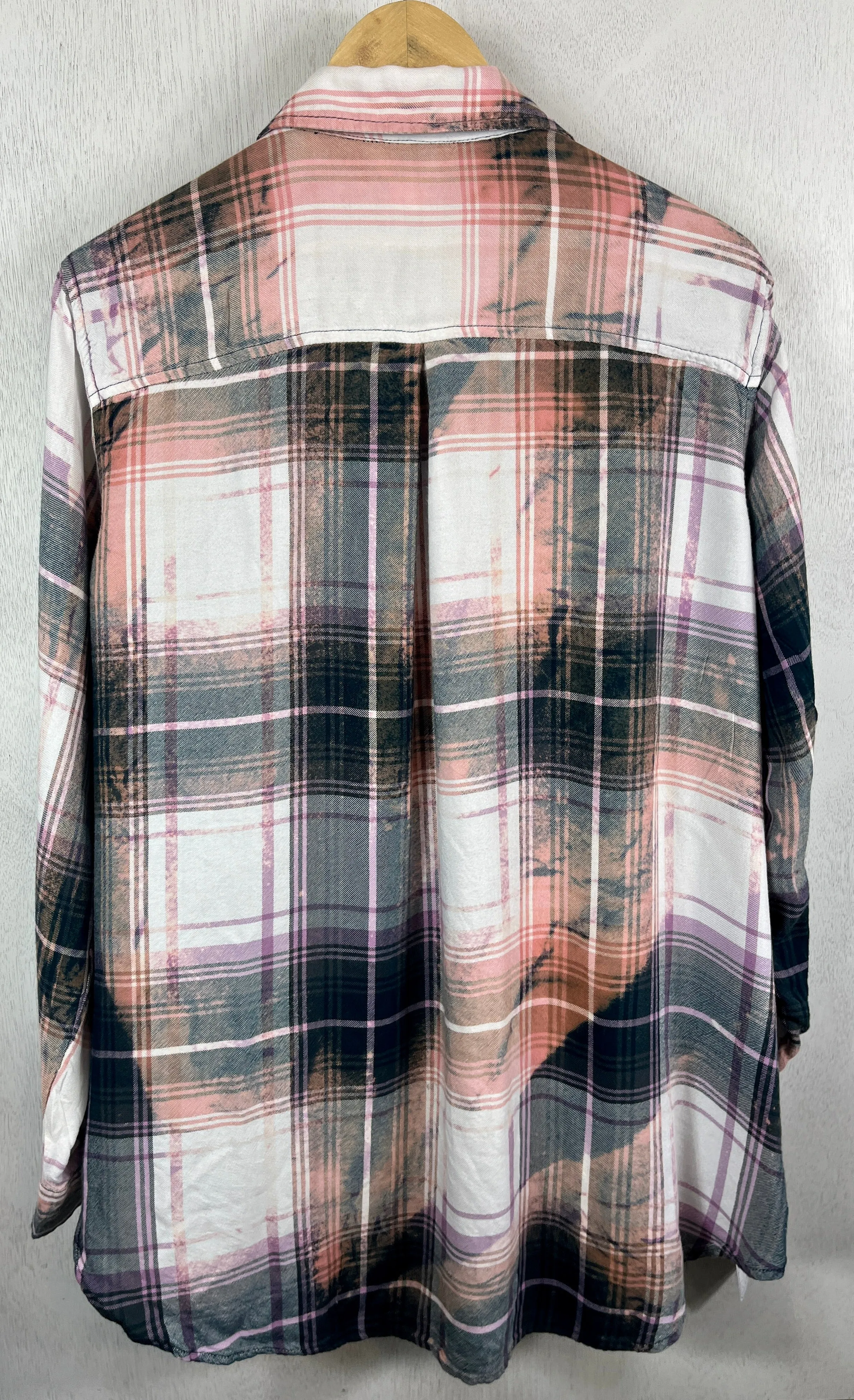 Vintage Pink, Black, Grey, White and Lavender Flannel Size Large